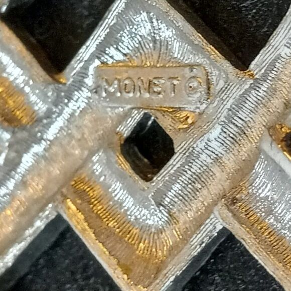 Vintage Monet Necklace with Pendant - Picture 6 of 6